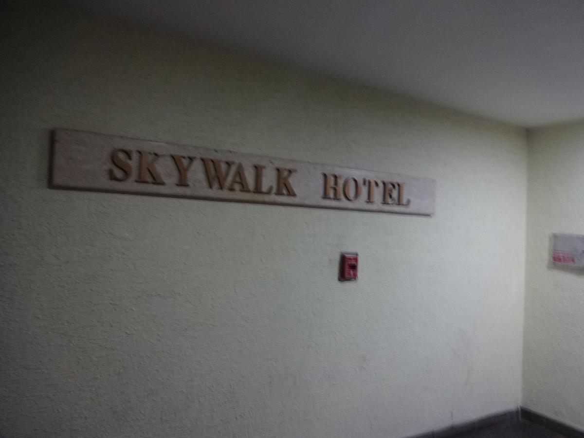 Hotel Ampa Skywalk Čennai Exteriér fotografie